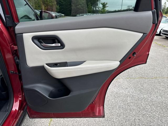 2025 Nissan Rogue SV FWD