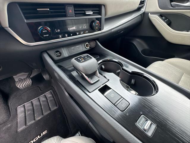 2025 Nissan Rogue SV FWD