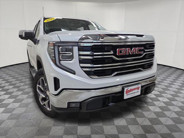 2022 GMC Sierra 1500 4WD Crew Cab Short Box SLT