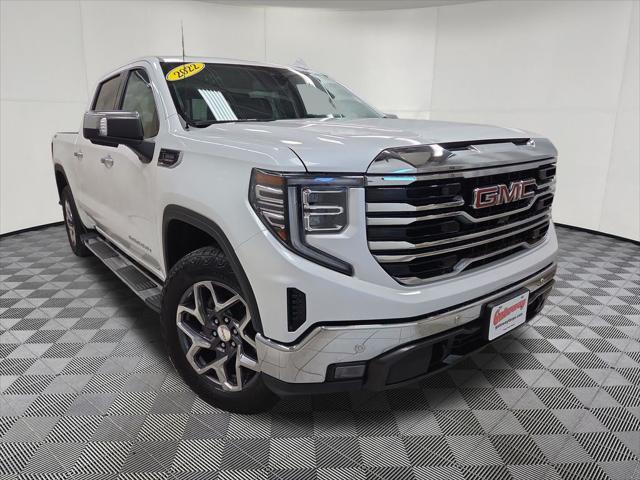 2022 GMC Sierra 1500 4WD Crew Cab Short Box SLT