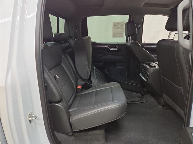 2022 GMC Sierra 1500 4WD Crew Cab Short Box SLT