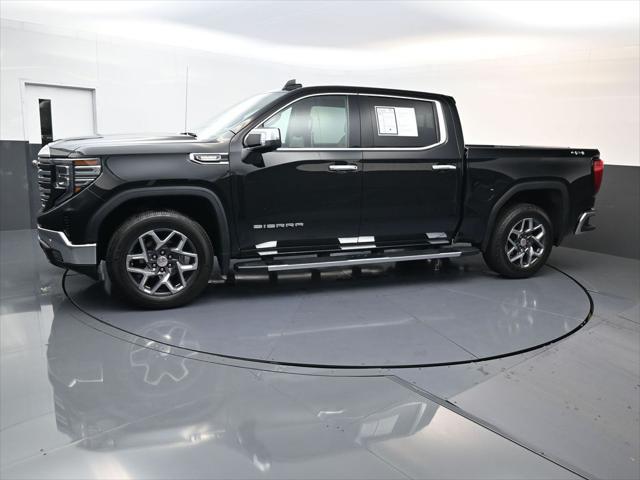 2022 GMC Sierra 1500 4WD Crew Cab Short Box SLT