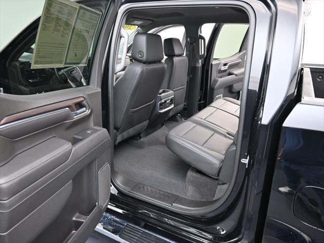 2022 GMC Sierra 1500 4WD Crew Cab Short Box SLT