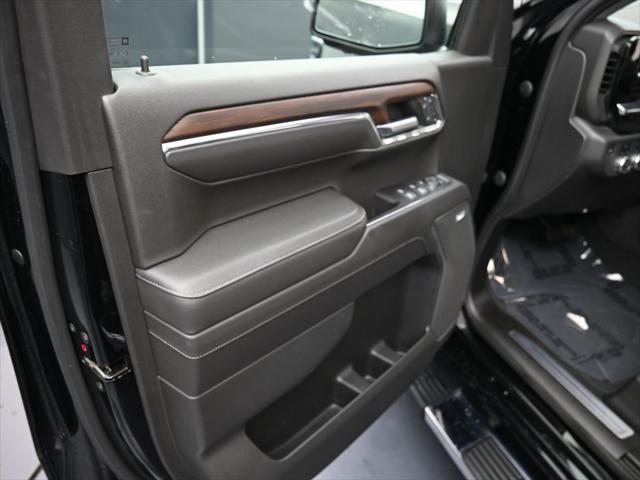 2022 GMC Sierra 1500 4WD Crew Cab Short Box SLT