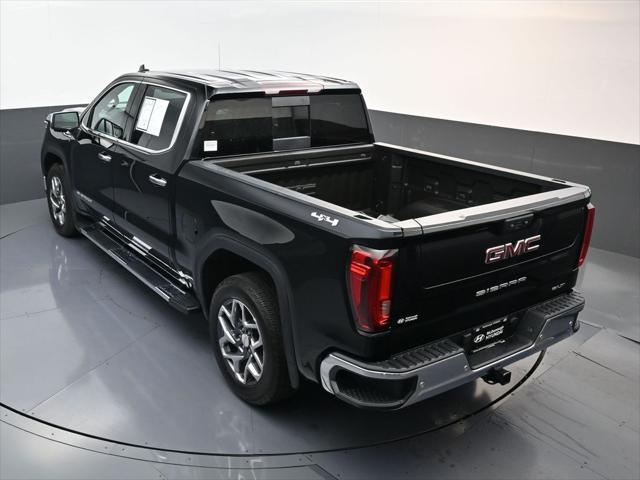 2022 GMC Sierra 1500 4WD Crew Cab Short Box SLT