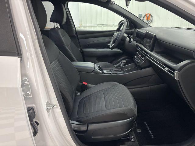 2025 Hyundai Santa Cruz SE