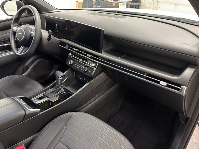 2025 Hyundai Santa Cruz SE
