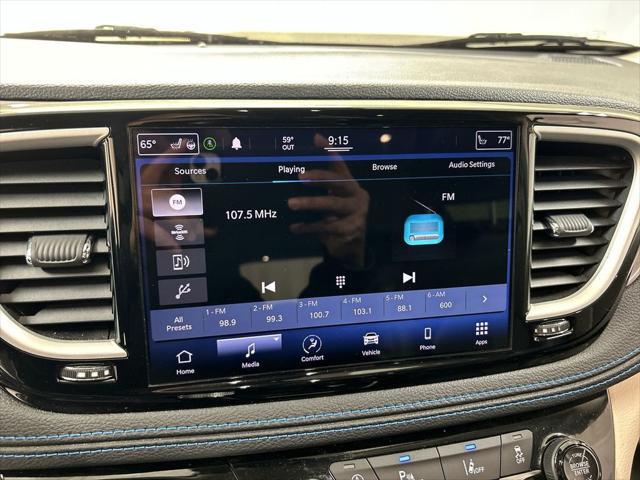 2021 Chrysler Pacifica Touring L AWD