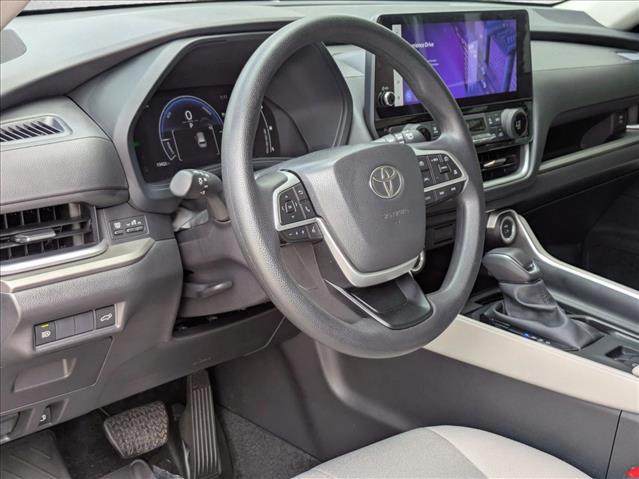2025 Toyota Grand Highlander Hybrid LE