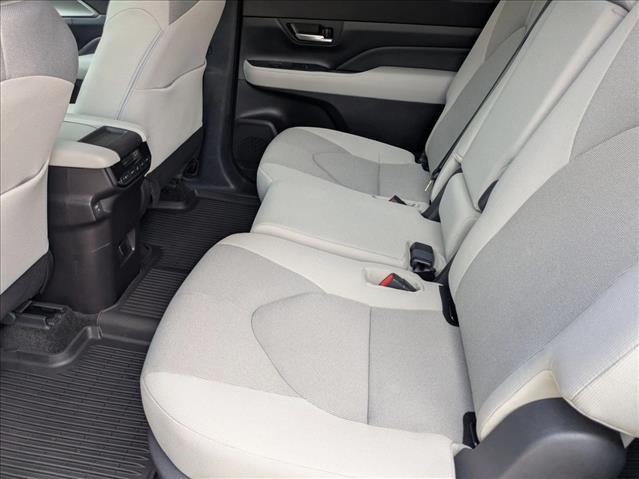 2025 Toyota Grand Highlander Hybrid LE