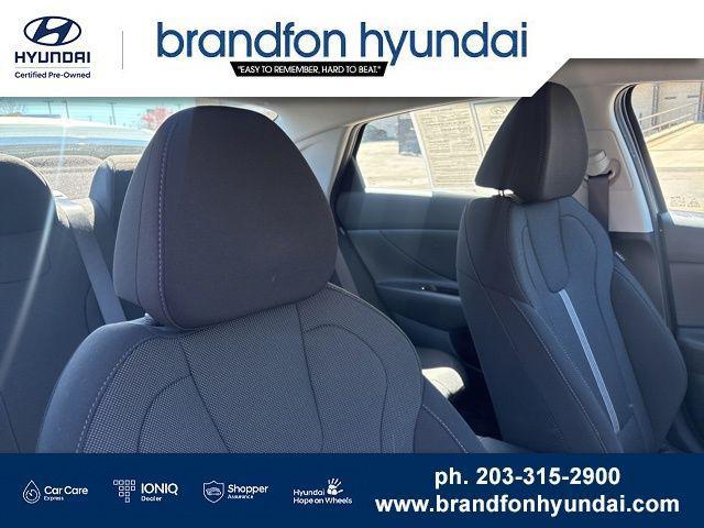 2026 Hyundai Elantra SE