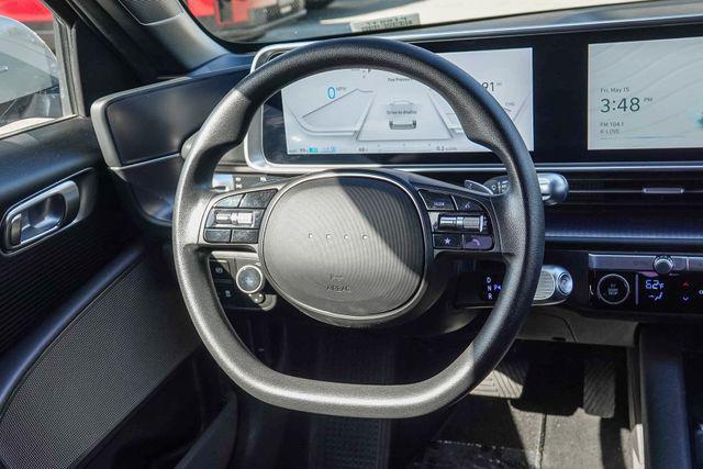 2024 Hyundai IONIQ 6 SE Standard Range