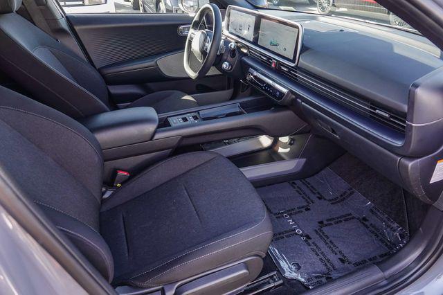 2024 Hyundai IONIQ 6 SE Standard Range