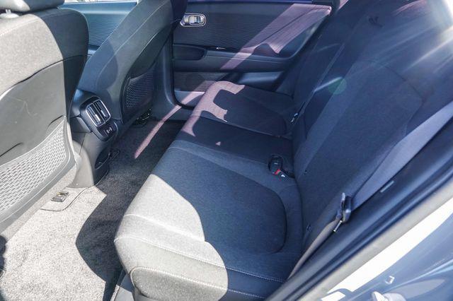 2024 Hyundai IONIQ 6 SE Standard Range