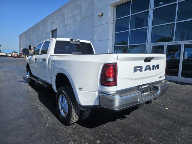 2026 Ram 3500 Tradesman Crew Cab 4x4 8 Box