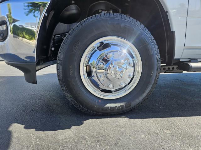 2026 Ram 3500 Tradesman Crew Cab 4x4 8 Box