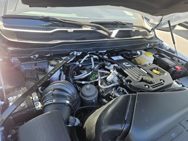 2026 Ram 3500 Tradesman Crew Cab 4x4 8 Box