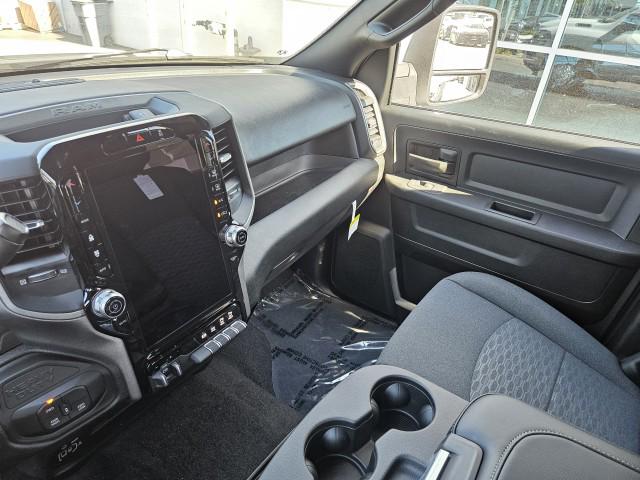 2026 Ram 3500 Tradesman Crew Cab 4x4 8 Box
