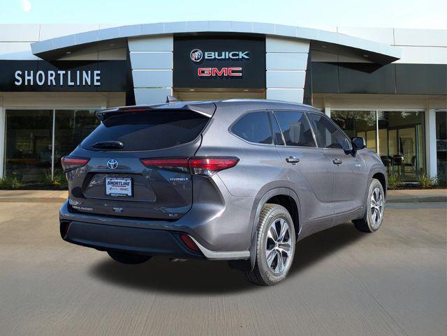 2021 Toyota Highlander Hybrid XLE