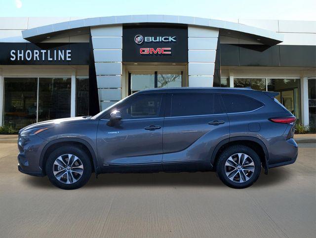 2021 Toyota Highlander Hybrid XLE