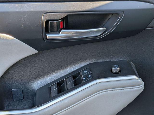 2021 Toyota Highlander Hybrid XLE