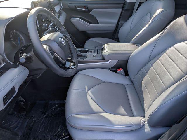 2021 Toyota Highlander Hybrid XLE