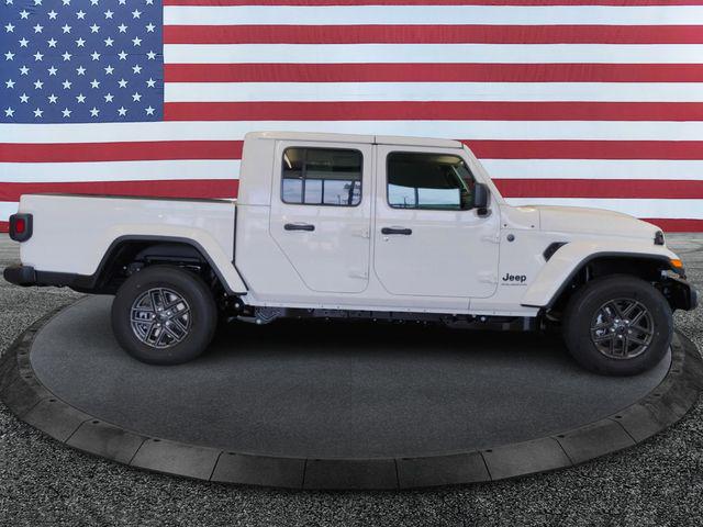 2026 Jeep Gladiator GLADIATOR SPORT S 4X4 2026 Jeep Gladiator GLADIATOR SPORT S 4X4