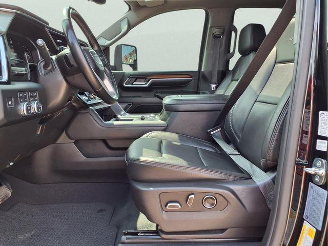2024 GMC Sierra 2500HD 4WD Crew Cab Standard Bed Denali