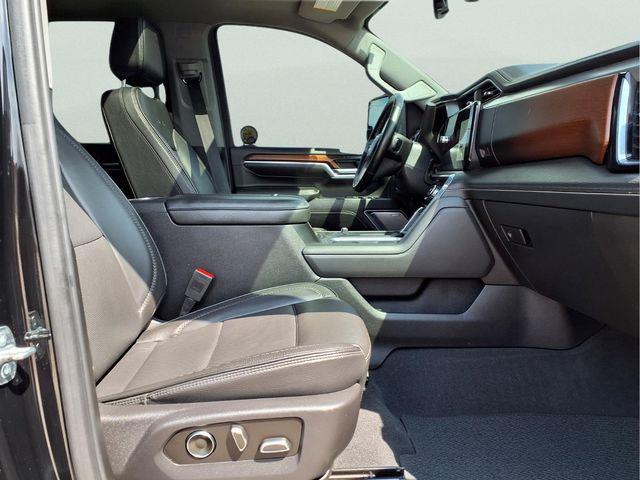 2024 GMC Sierra 2500HD 4WD Crew Cab Standard Bed Denali