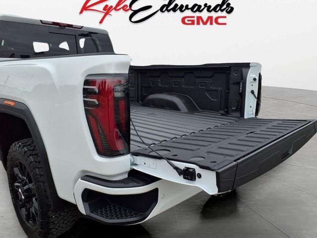 2026 GMC Sierra 2500HD Crew Cab, Standard Bed, AT4, 4WD