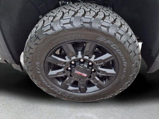 2026 GMC Sierra 2500HD Crew Cab, Standard Bed, AT4, 4WD