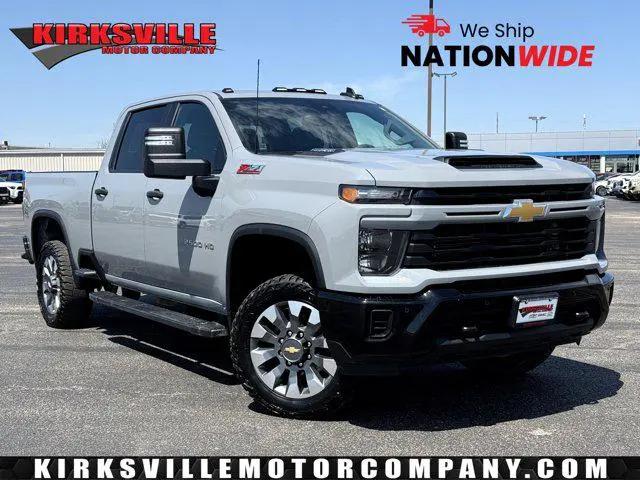 2025 Chevrolet Silverado 2500HD 4WD Crew Cab Standard Bed Custom for sale in Kirksville, MO