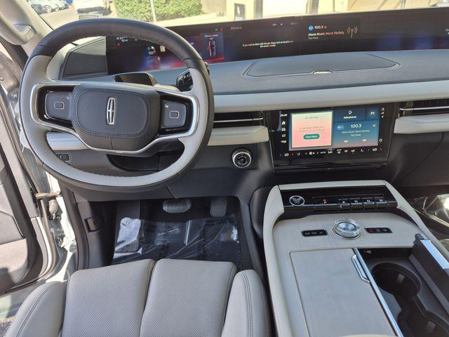 2026 Lincoln Navigator Premiere L