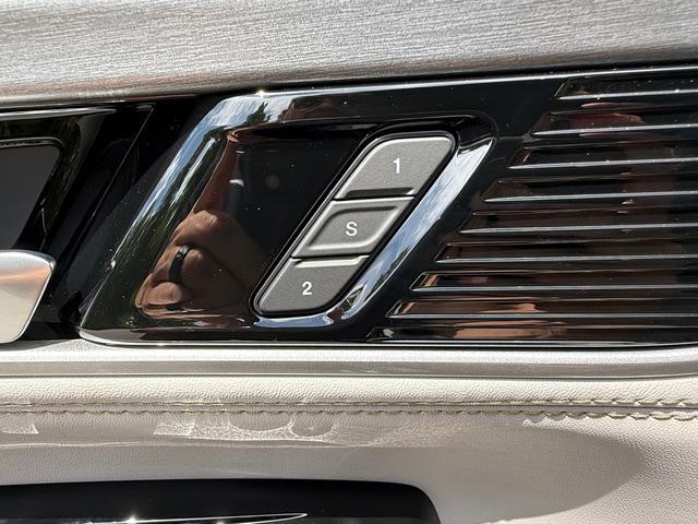 2026 Jeep Grand Wagoneer 4x4
