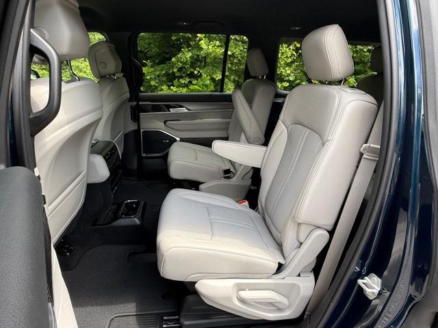 2026 Jeep Grand Wagoneer 4x4