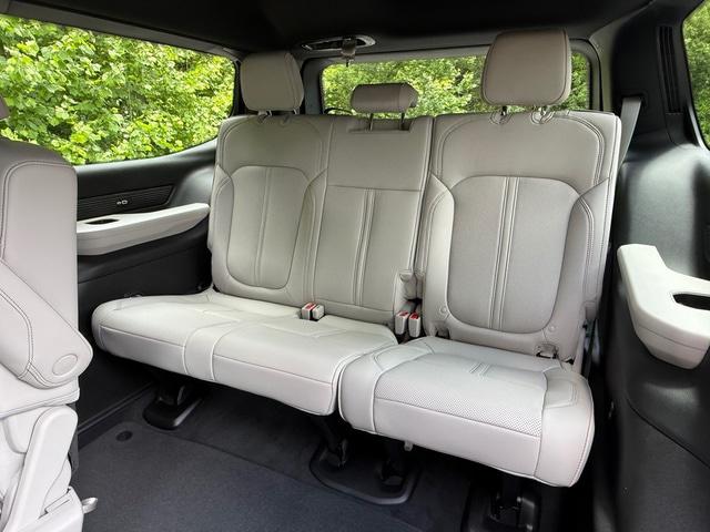 2026 Jeep Grand Wagoneer 4x4