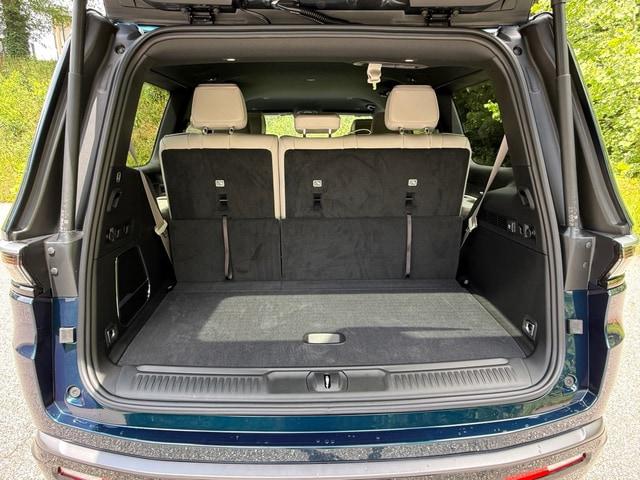 2026 Jeep Grand Wagoneer 4x4