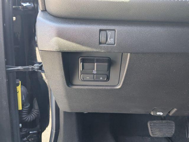 2023 Chevrolet Colorado 4WD Crew Cab Short Box LT