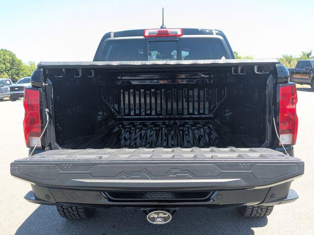 2023 Chevrolet Colorado 4WD Crew Cab Short Box LT