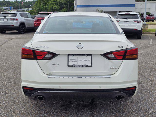 2021 Nissan Altima SR Intelligent AWD