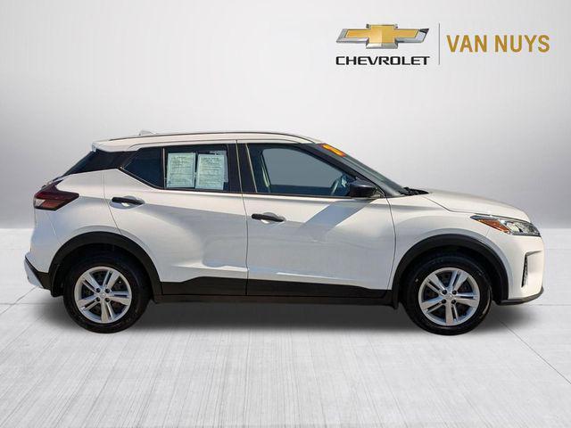 2024 Nissan Kicks S Xtronic CVT