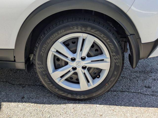 2024 Nissan Kicks S Xtronic CVT