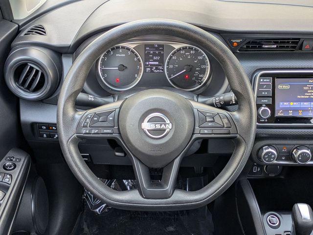 2024 Nissan Kicks S Xtronic CVT