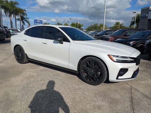 2024 Volvo S60 B5 Plus Black Edition