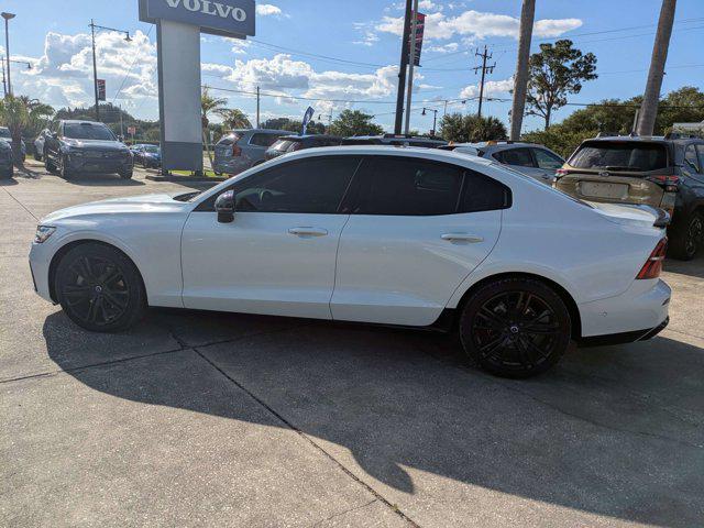 2024 Volvo S60 B5 Plus Black Edition