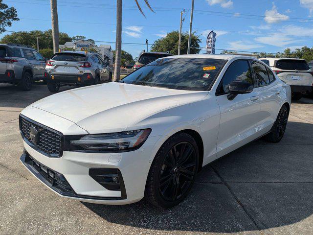 2024 Volvo S60 B5 Plus Black Edition