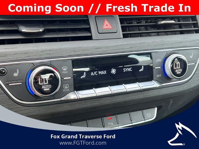 2024 Audi A4 Premium Plus 45 TFSI S line quattro S tronic