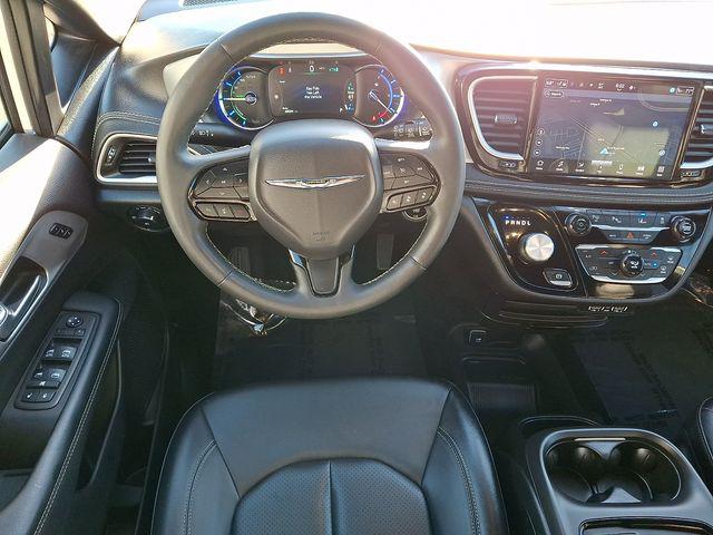 2024 Chrysler Pacifica Hybrid S Appearance Pkg