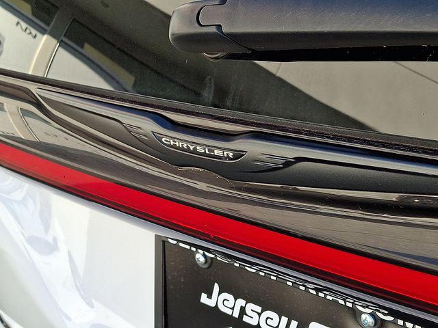 2024 Chrysler Pacifica Hybrid S Appearance Pkg