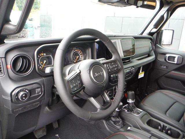 2026 Jeep Gladiator GLADIATOR SHADOW OPS 4X4 2026 Jeep Gladiator GLADIATOR SHADOW OPS 4X4